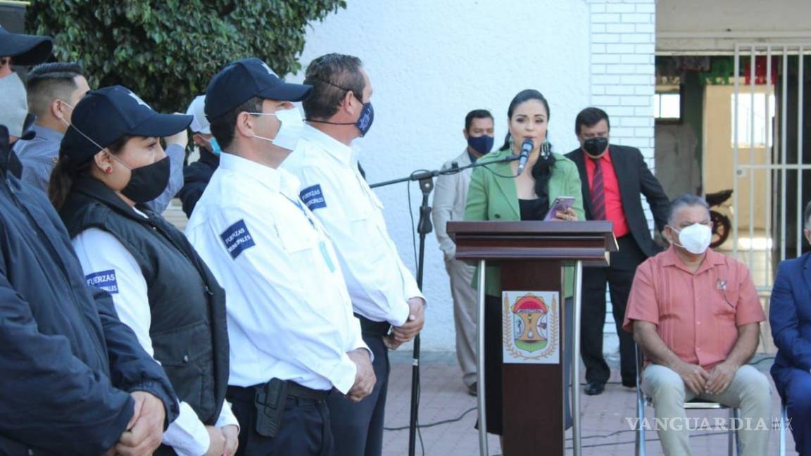 'Levanta las nalgas y ponte a trabajar'... alcaldesa de Angostura genera polémica (Video)