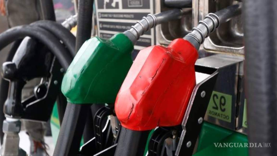 Por estas razones no bajan los precios de la gasolina en México