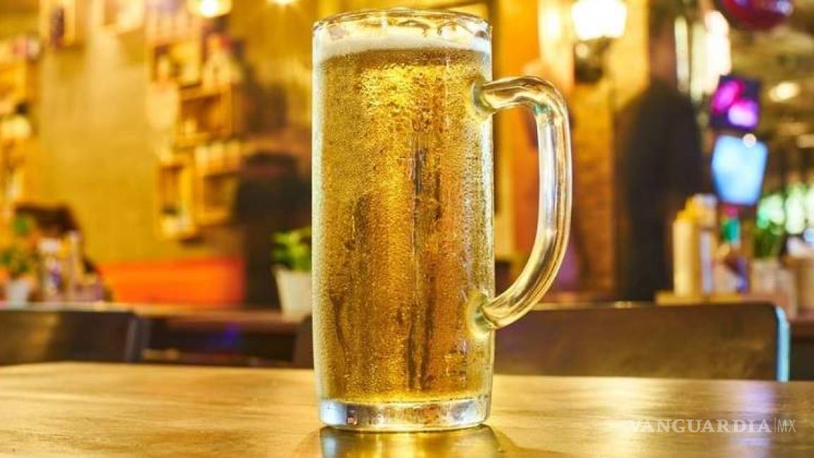 Morena propone prohibir venta de cerveza fría en la CDMX