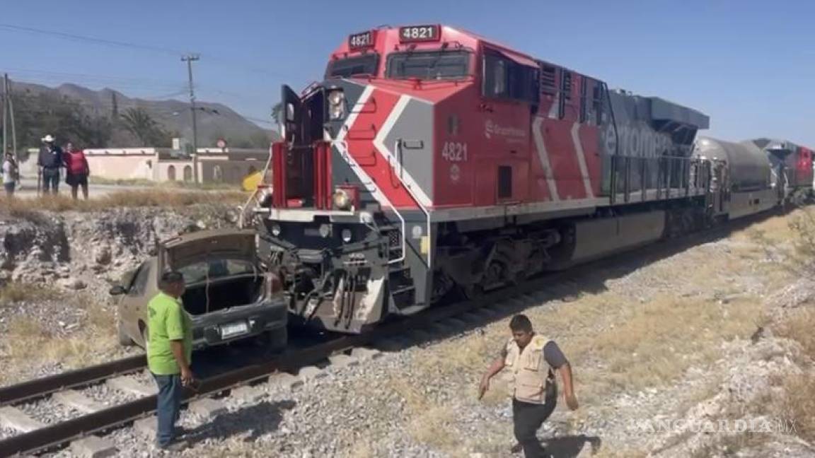 Sobrevive de milagro: Adulto mayor es embestido por tren en Castaños y sale ileso (video)