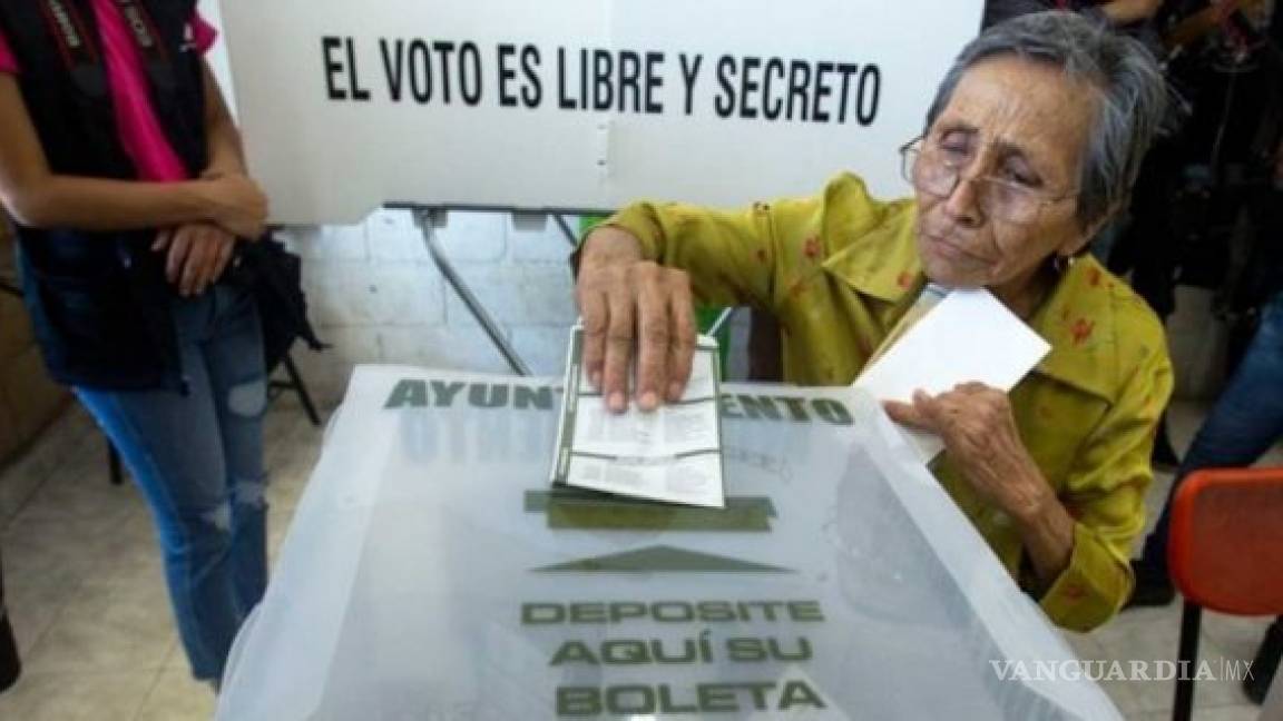 Declinan tres candidatos a la alcaldía de Monterrey