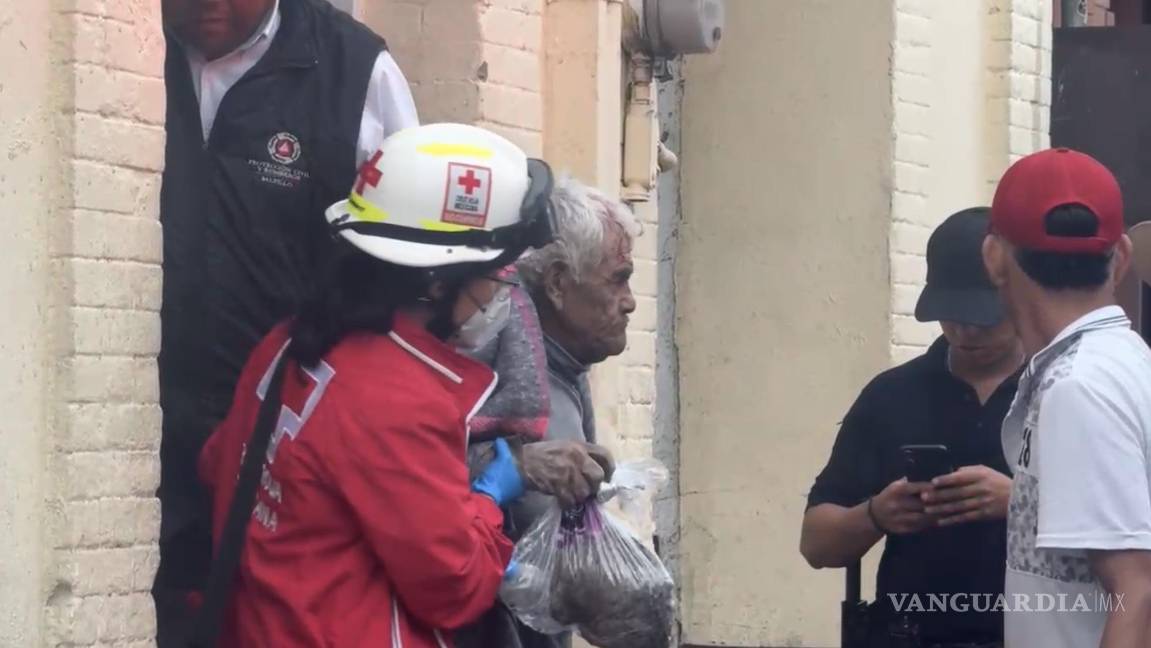 Colapsa techo del bar Cosmopolita en Saltillo y deja dos lesionados