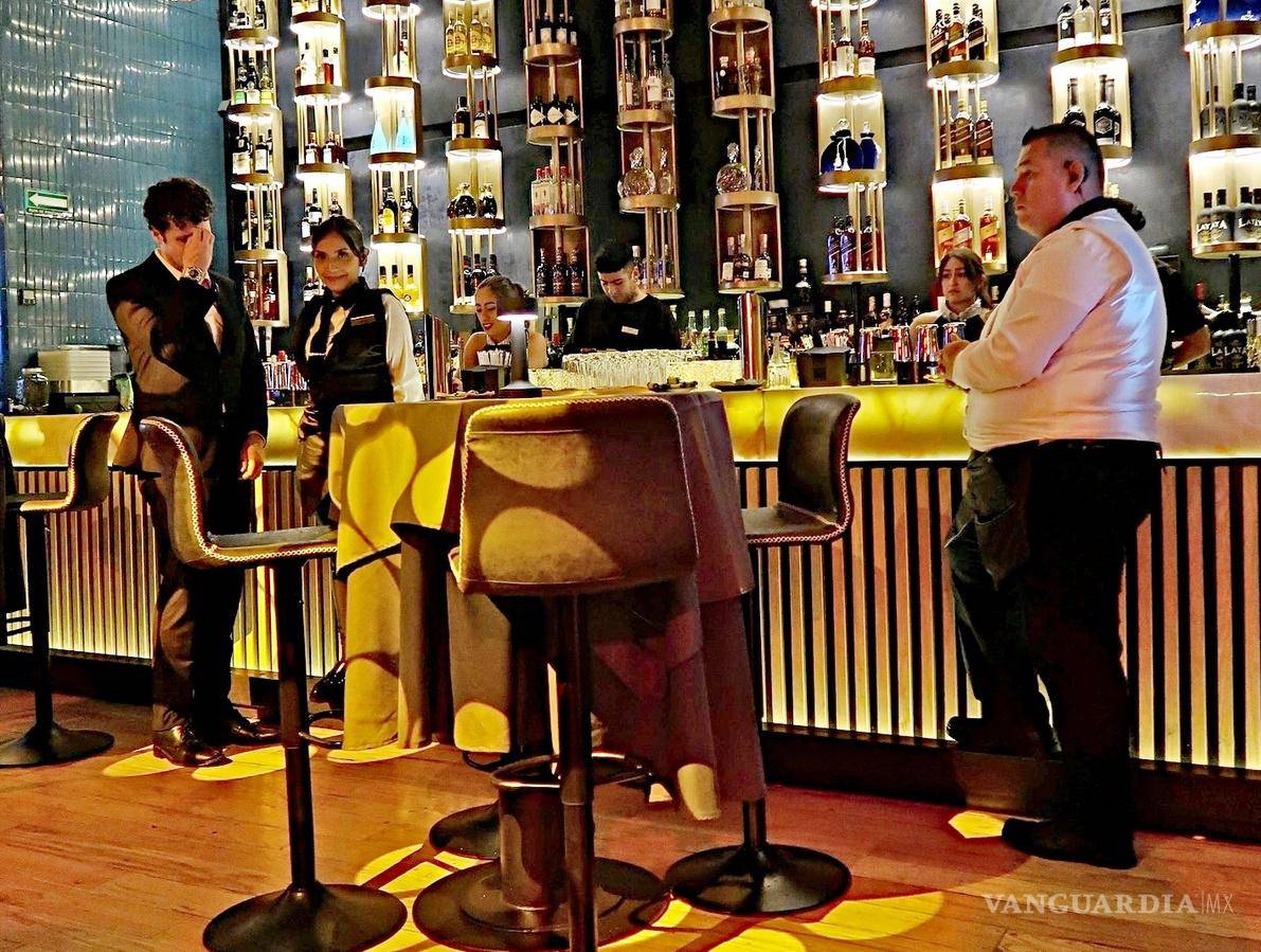 $!El lujoso club privado “Caroline’s 400” cuenta con mixología de autor y alta cocina internacional.