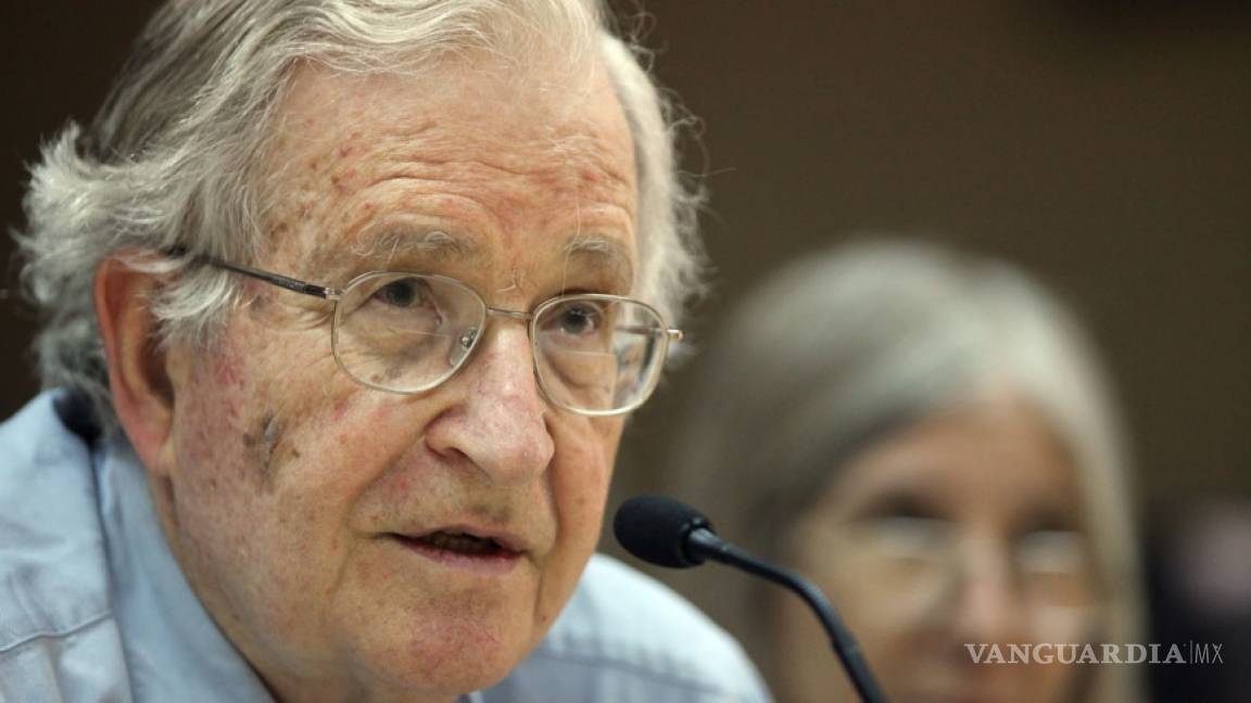 Chomsky prevé nuevos Trump si se desoye la aspiración de cambio de la gente