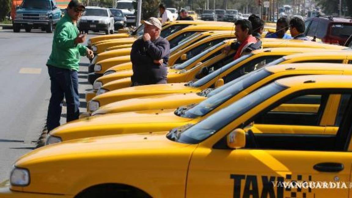 Aún sin ajuste tarifa para taxis de Saltillo: ‘falta voluntad del Municipio’, acusan taxistas