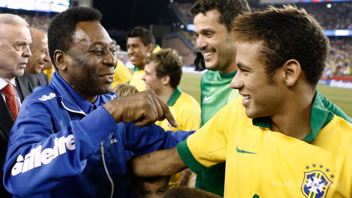 Neymar visita a Pelé en hospital de París