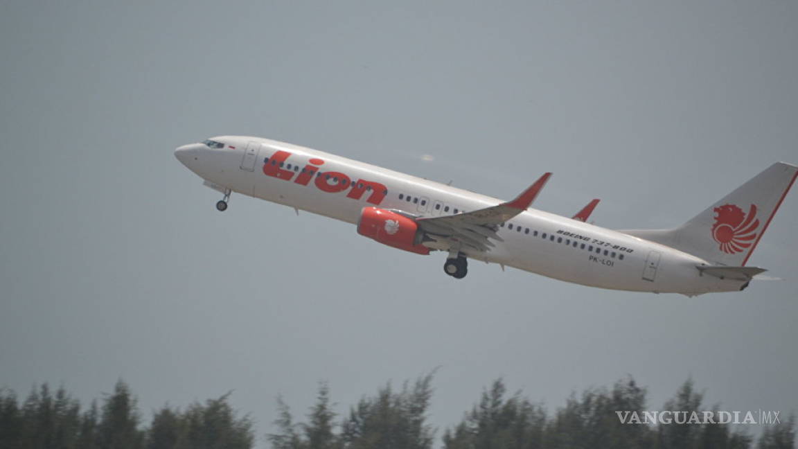 Avión de Lion Air con 188 pasajeros se impacta en mar de Indonesia