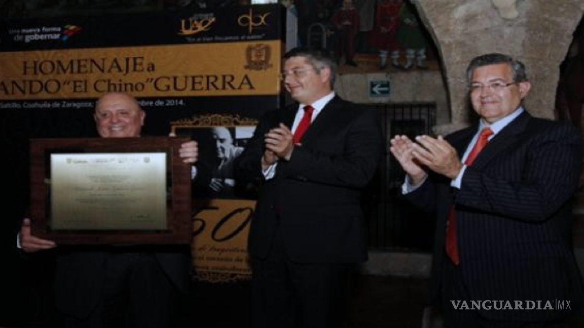 $!La cultura en Coahuila, 30 años de funcionarios centrados en el auto homenaje.