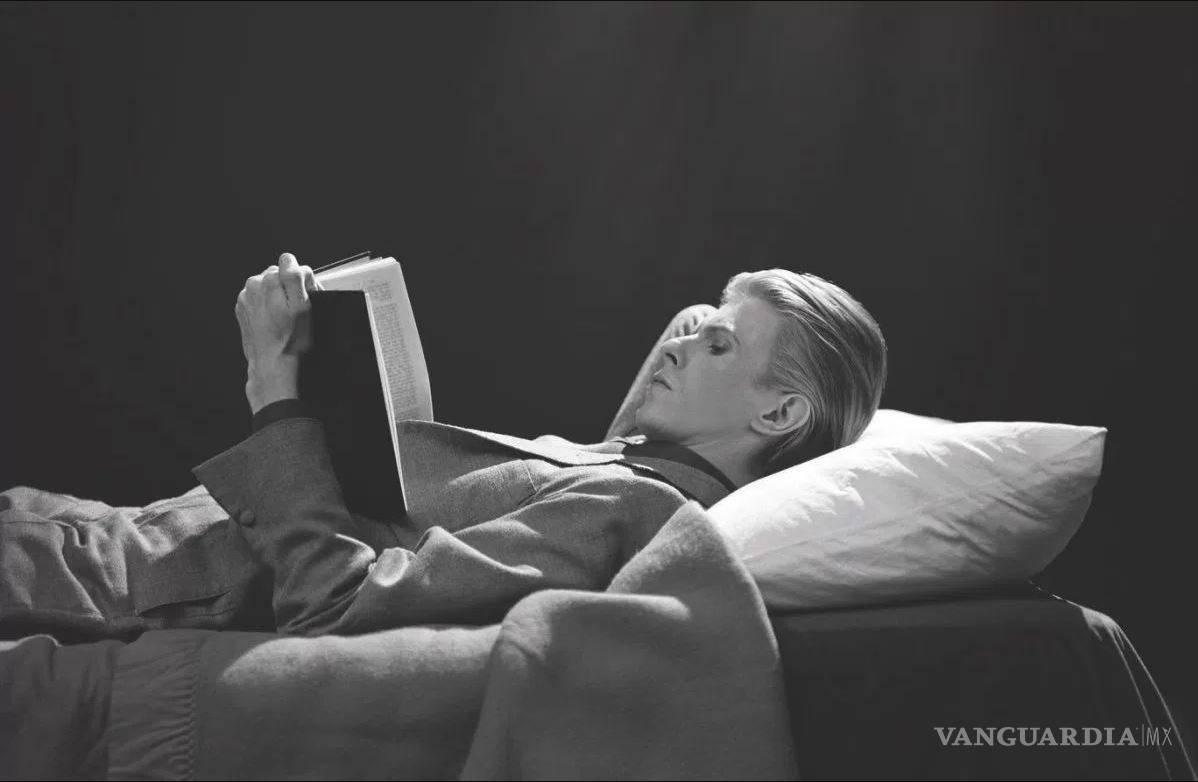 $!Bowie lector: el rockstar amante de las letras tiene su club de lectura