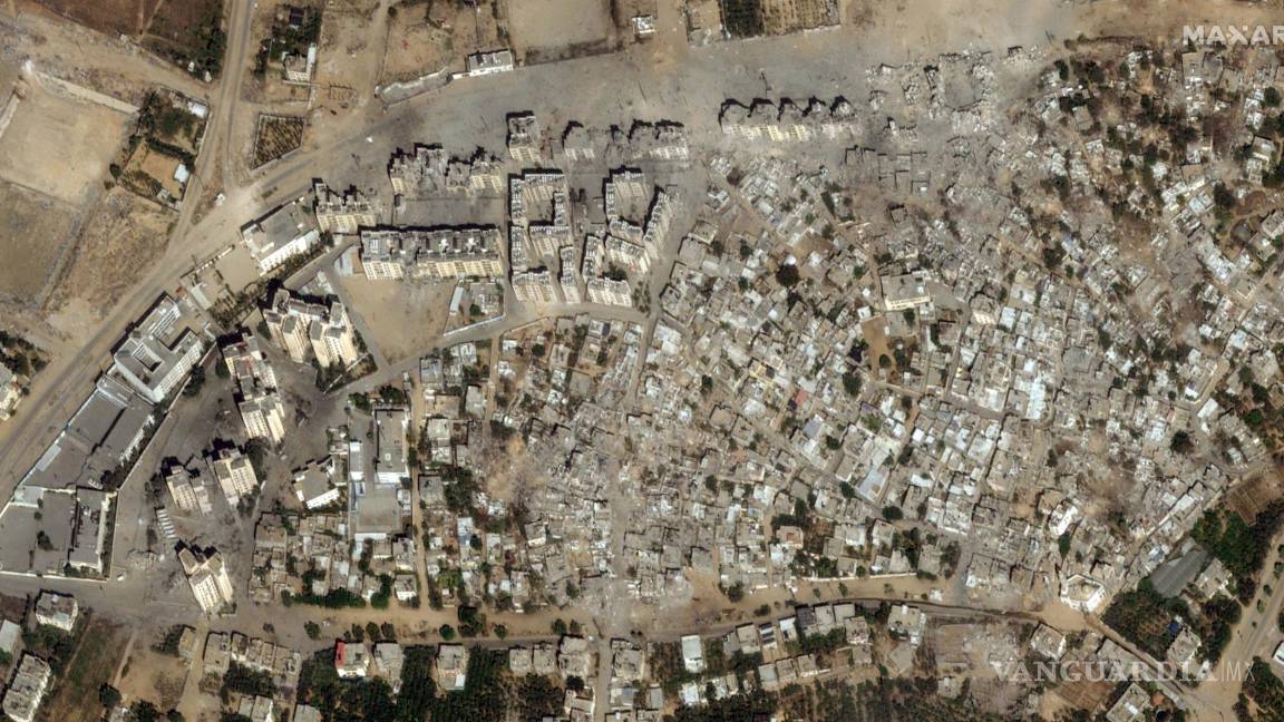 $!Daños causados por los ataques aéreos israelíes en el vecindario de Izbat Beit Hanoun, en el norte de la Franja de Gaza, el 21 de octubre de 2023.