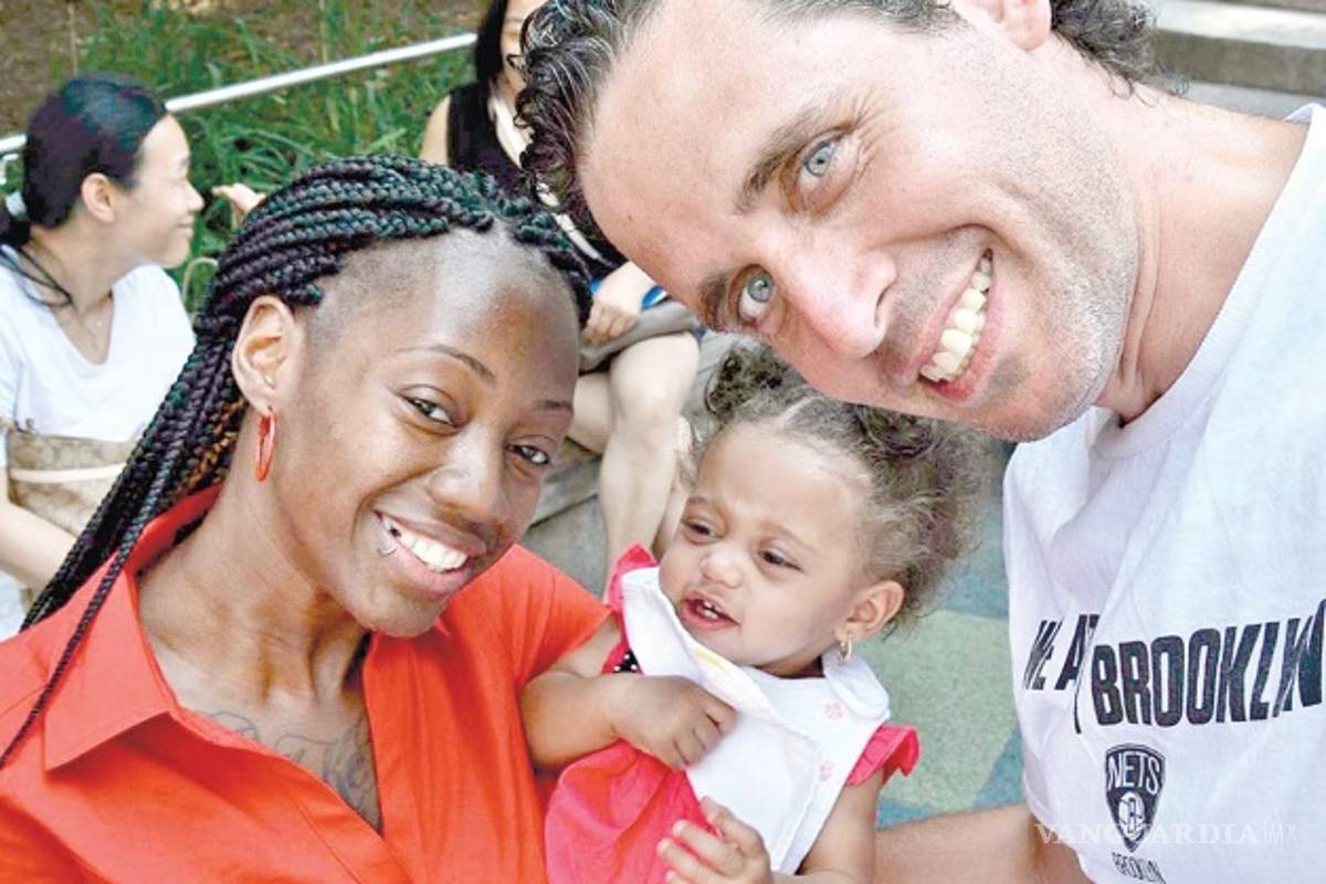 Este hombre vive de donar esperma a mujeres que sueñan con ser madres