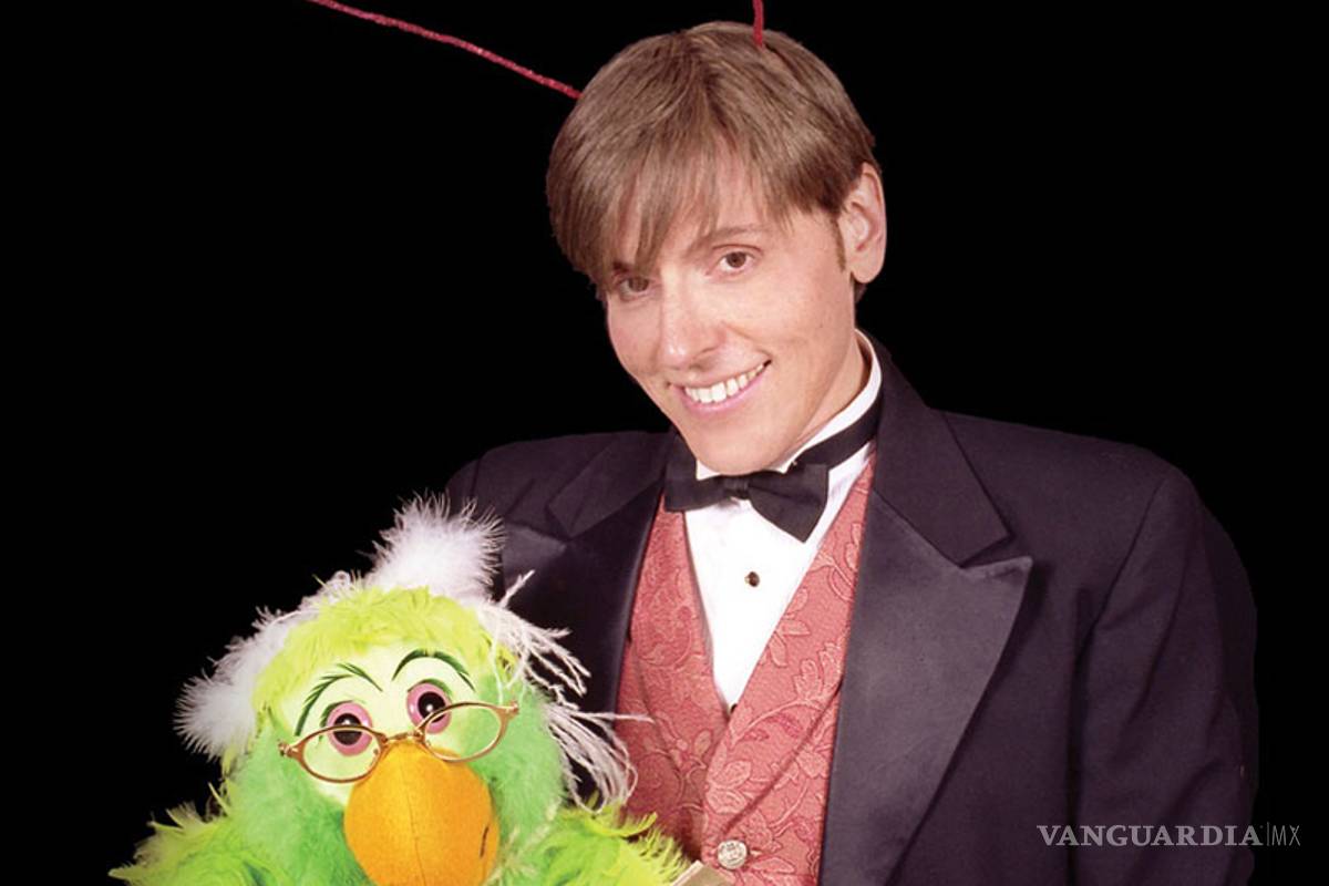 Mario Iván Martínez, dos décadas de ser puros cuentos