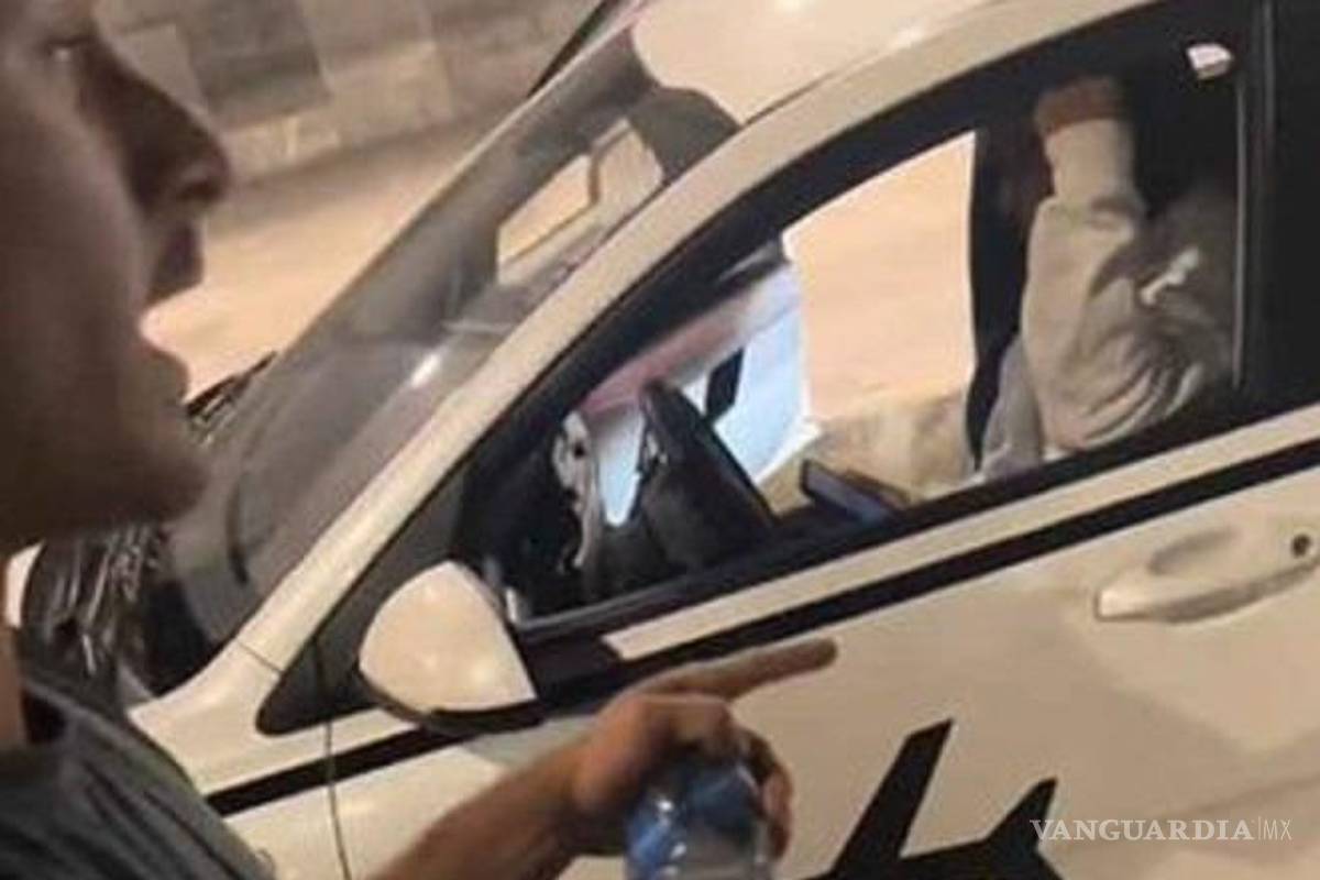‘No viajen a Cancún’, taxista quiso cobrarle mil dólares a un turista por viaje entre terminales