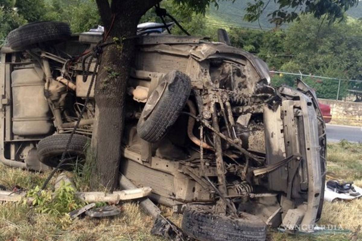 Muere policía en accidente carretero en Santiago NL