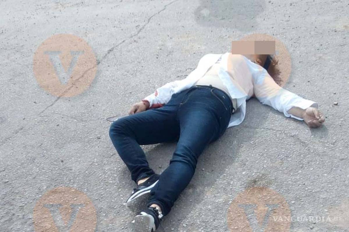 Asesinan a maestra a balazos y suspenden desfile de la Revolución en Torreón