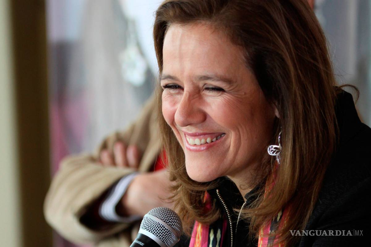 Presenta Margarita Zavala su biografía