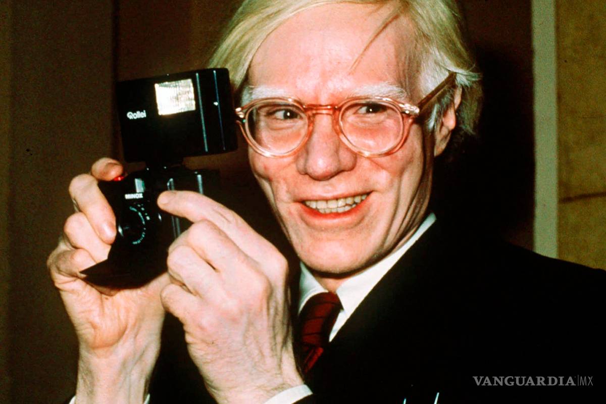 Corte apoya a fotógrafa en pleito por obras de Warhol