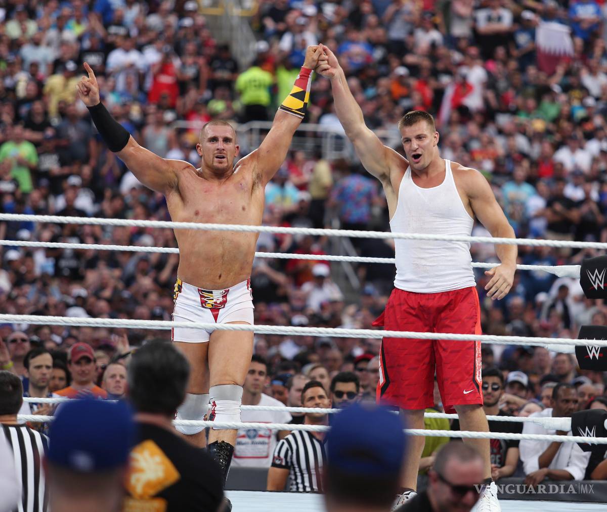 $!Rob Gronkowski ya tendría trabajo y sería ¡en la WWE!