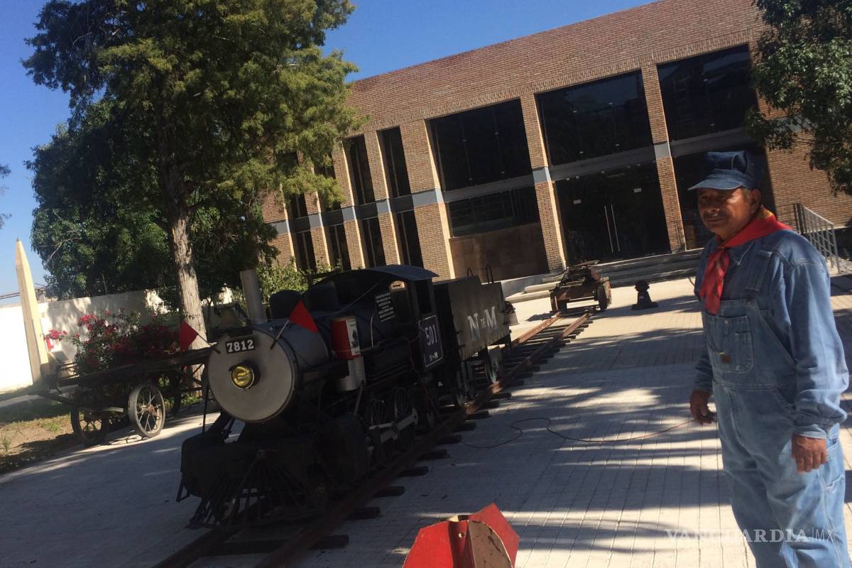 Exhiben en Archivo Municipal la historia del ferrocarril