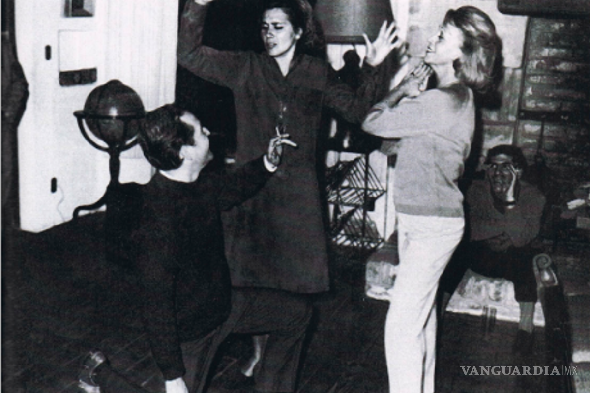 $!Rita Macedo vivió un matrimonio muy ‘especial’ con el escritor Carlos Fuentes, quien constantemente le presentaba a sus ‘princesitas’.