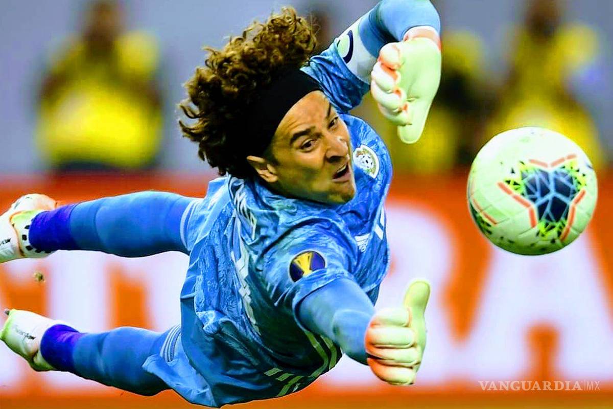 El hombre del momento: Guillermo Ochoa