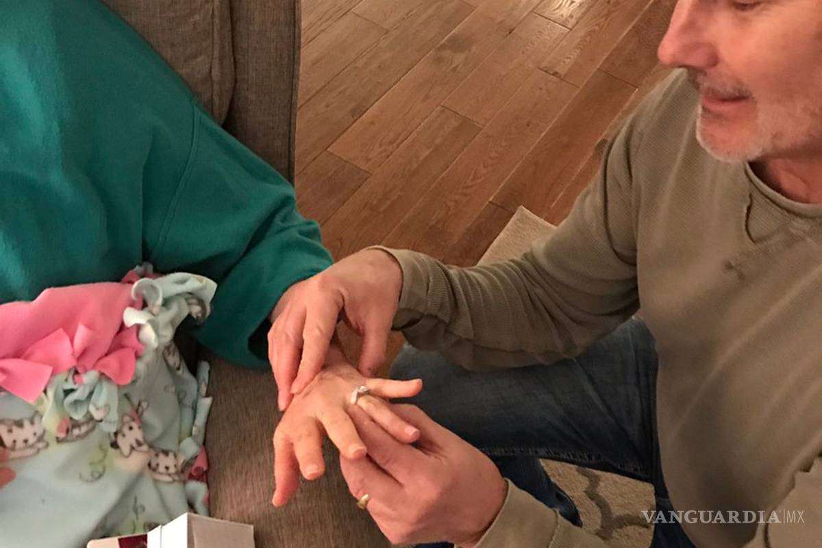 Le pidió matrimonio (de nuevo) después de su mastectomía