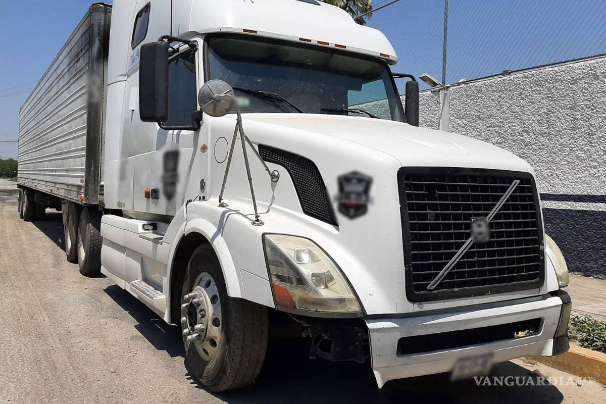 Por transportar ilícitamente a 42 extranjeros dan 16 años de cárcel a un hombre, en NL