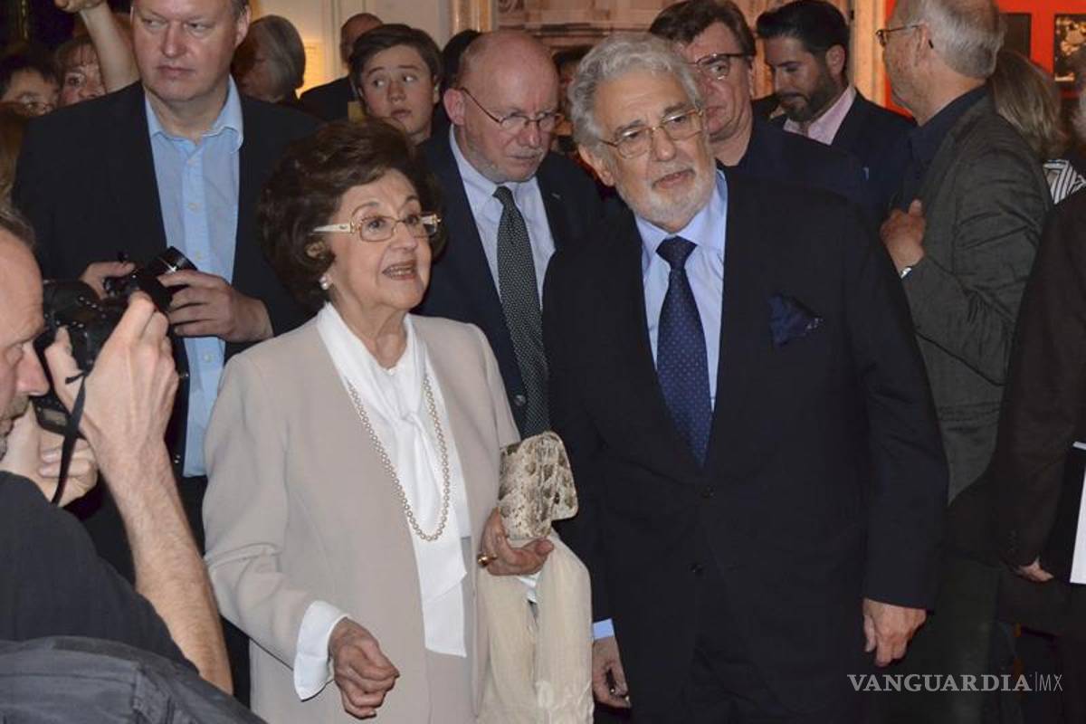 Inauguran muestra sobre los 50 años de Plácido Domingo en la Ópera de Viena