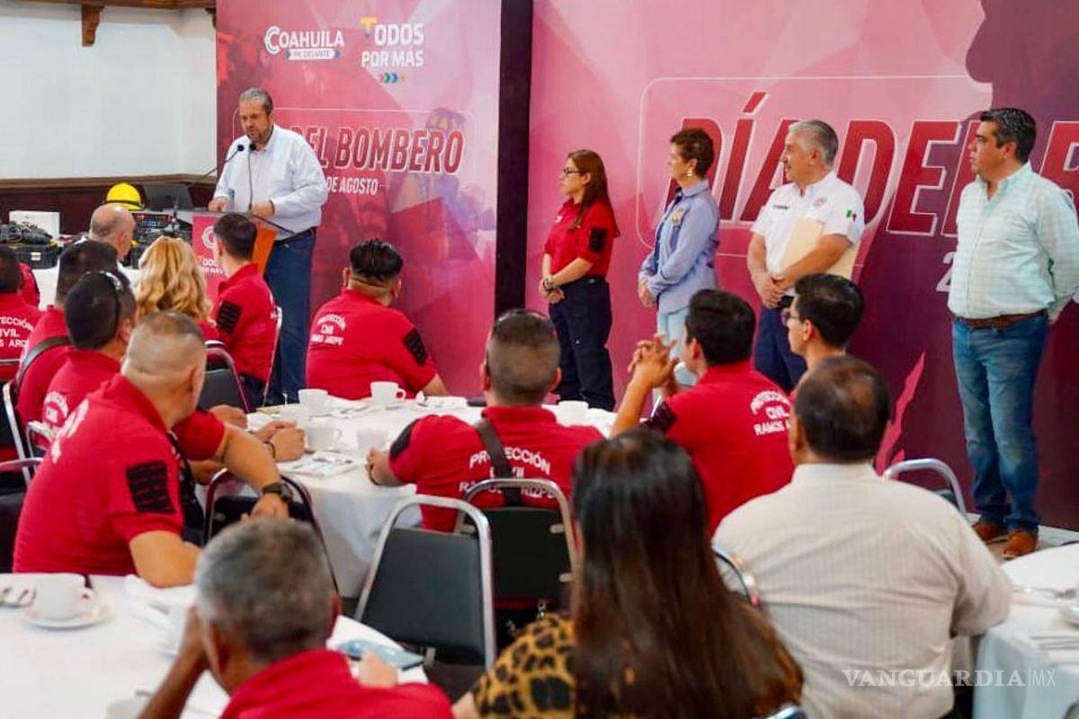 Ramos Arizpe honra a sus bomberos con reconocimientos, nuevo equipo y homenaje póstumo