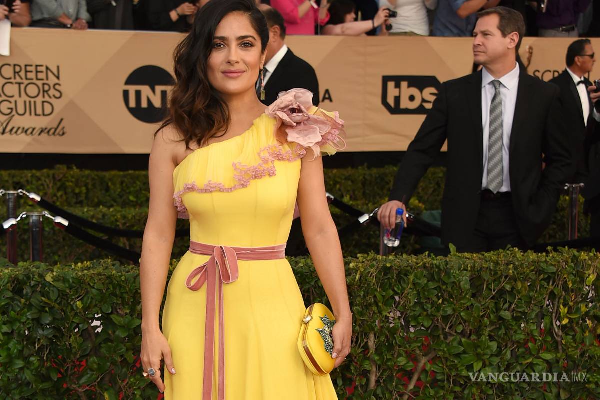 Salma Hayek desilusionada por la poca unión entre latinos en Estados Unidos