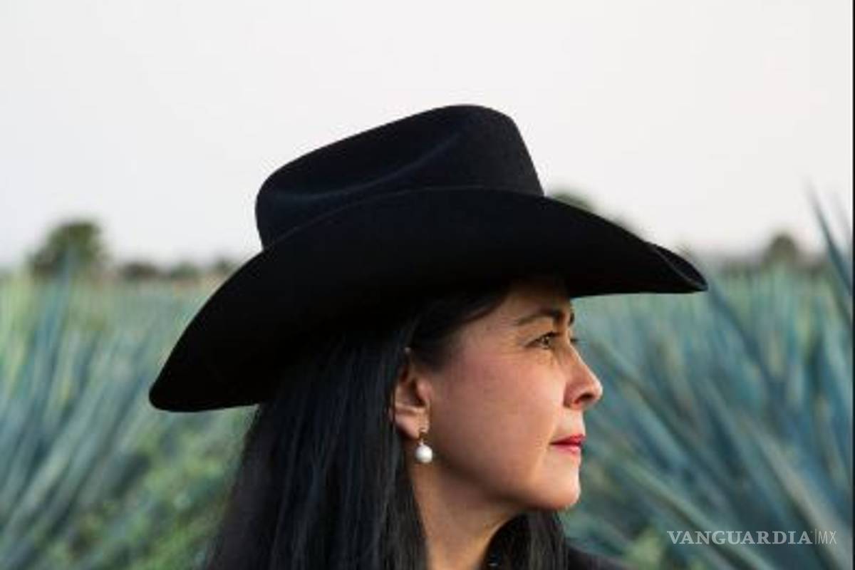 Su padre amaba el tequila, ahora ella dirige una compañía que lo producen puras mujeres