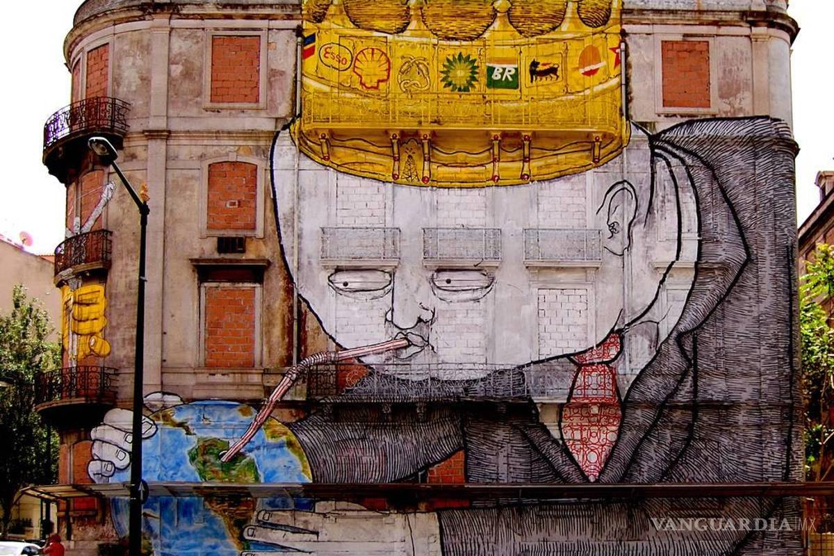 Blu, el Bansky italiano, borra sus murales como protesta