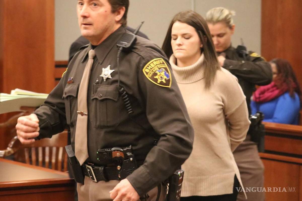 $!Maestra engañó a su esposo con estudiantes menores de edad, pasaría 90 años en prisión