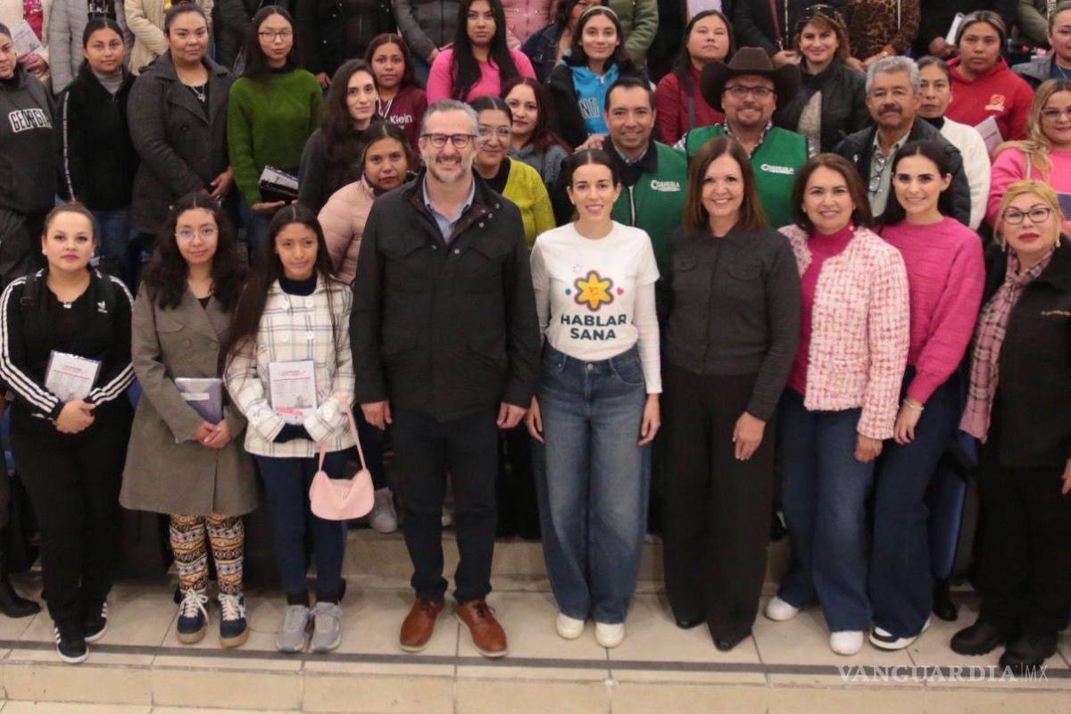 $!El programa tiene como objetivo que ninguna mujer se quede sin estudiar.