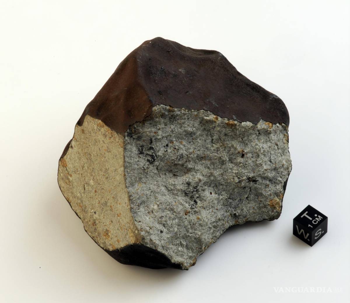 $!Los investigadores creen haber relacionado un meteorito descubierto en los Alpes austríacos hace décadas con brillantes destellos de luz de una roca espacial.