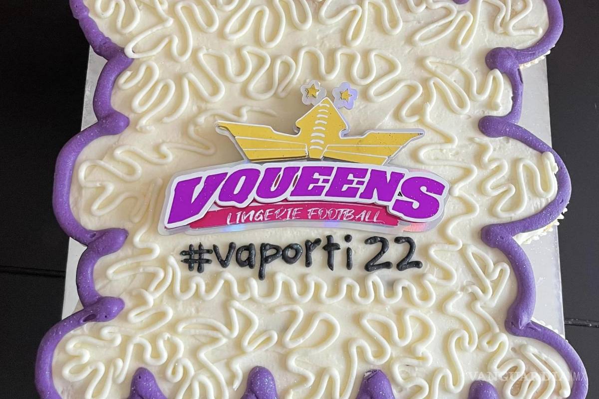 $!Pastel con dedicatoria a la jugadora de VQueens, Karla Salas.