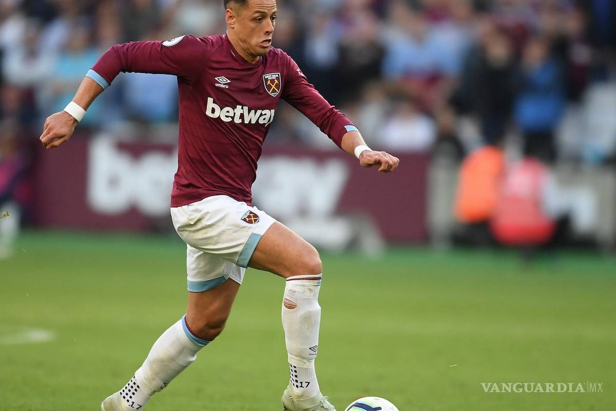 'Chicharito' regresó de titular y el West Ham empató a uno con el Leicester