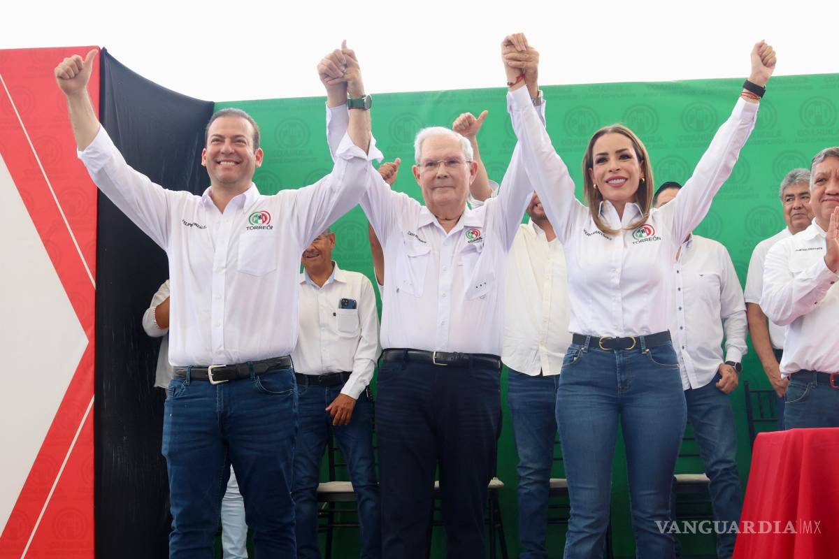 $!Verónica Martínez asumió la presidencia municipal del partido con un llamado a la unidad.