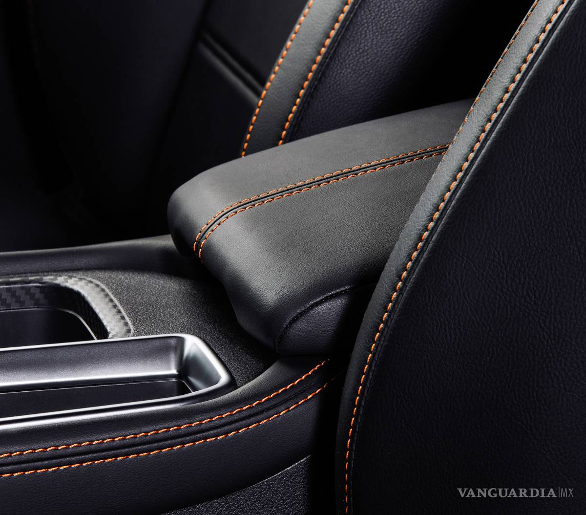 $!Nissan Sentra 2020 es un compacto más extrovertido y refinado