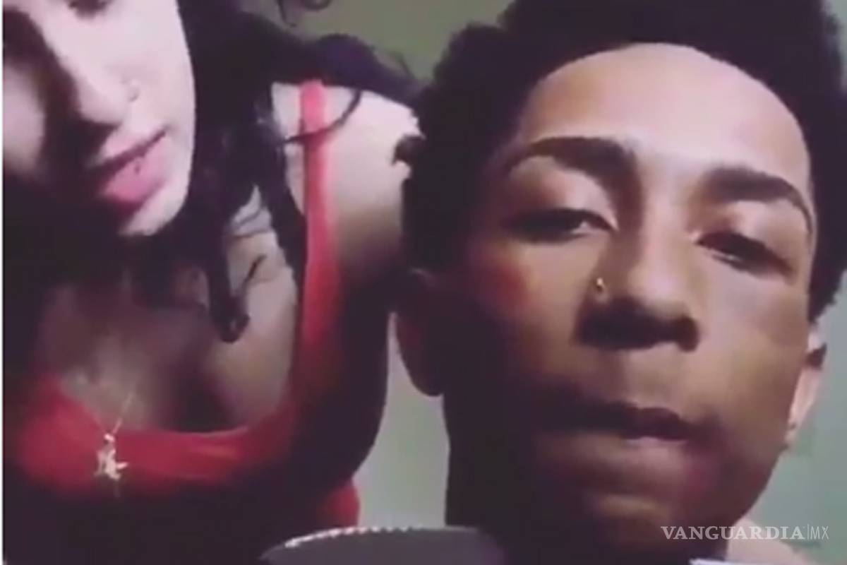 Novia lo obliga a disculparse por coquetear en Instagram ¡con cuchillo en el cuello! (VIDEO)