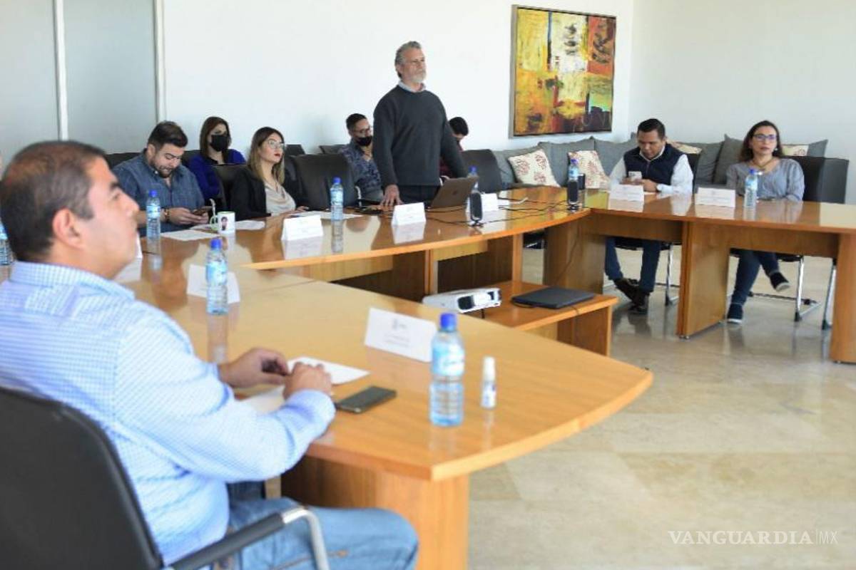 Dirección de Comunicación Gubernamental presenta programa de trabajo ante Comisión