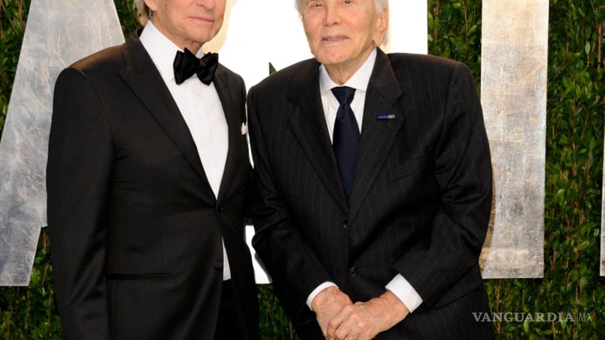 Premian a Kirk Douglas con el Teddy Kollek a un mes de cumplir 100 años