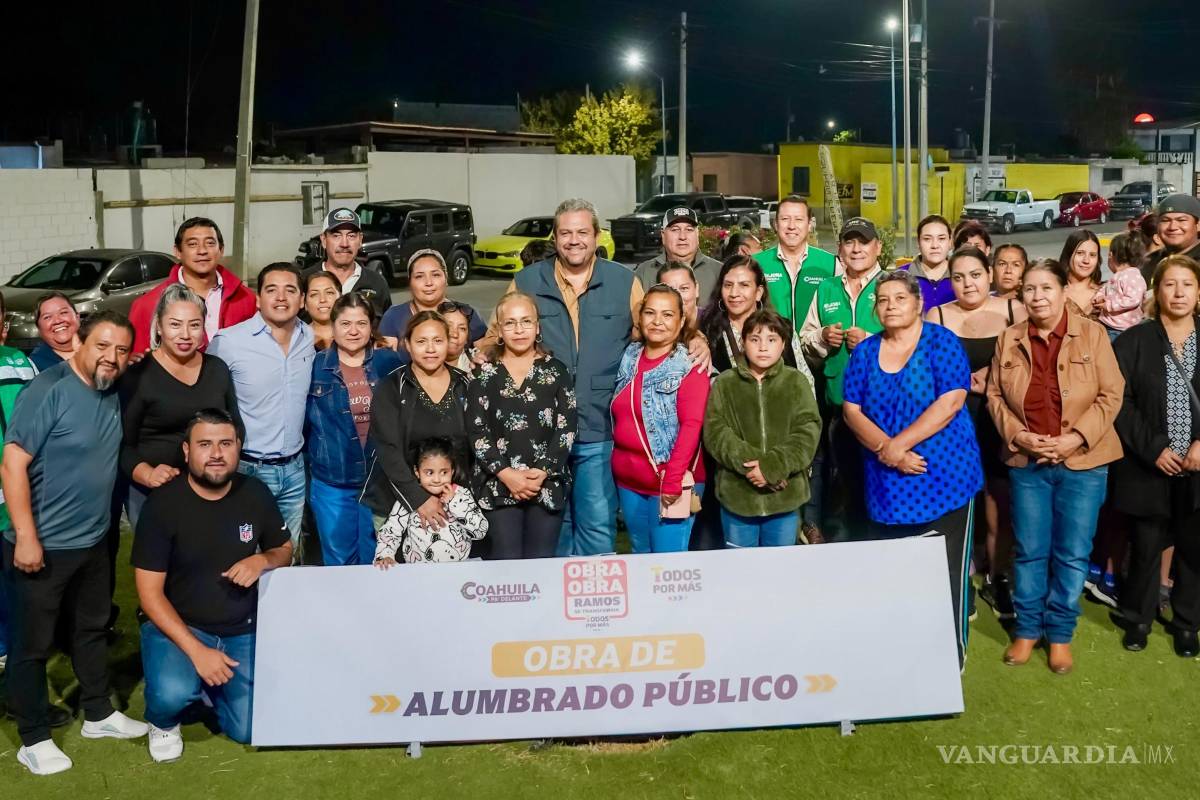 Inaugura alcalde Tomás Gutiérrez nuevo alumbrado público en la colonia ‘El Cura’