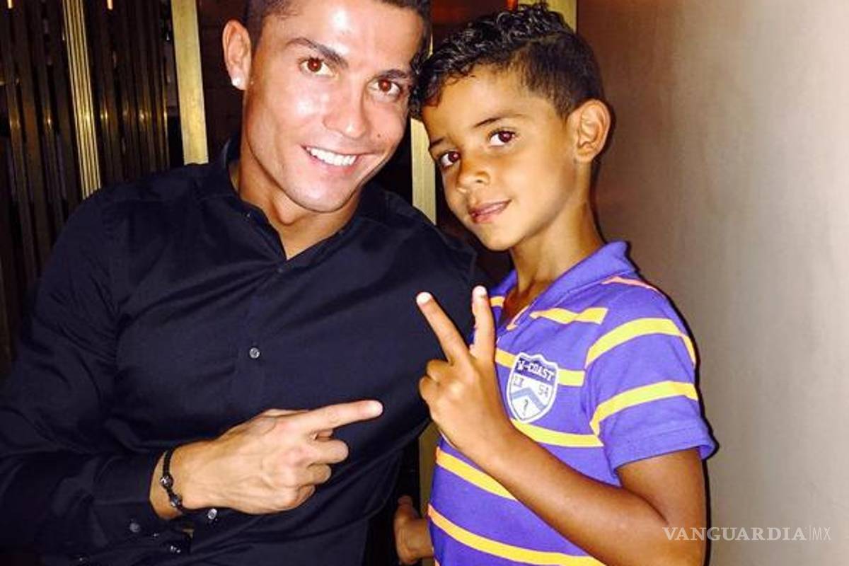 Hijo de Cristiano Ronaldo impacta con golazo