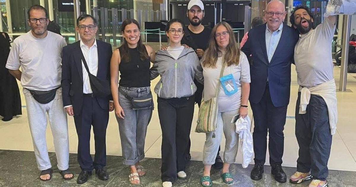 ‘Se trata de Palestina, se trata de Gaza’: mexicanos de Flotilla Sumud lanzan mensaje desde el AICM