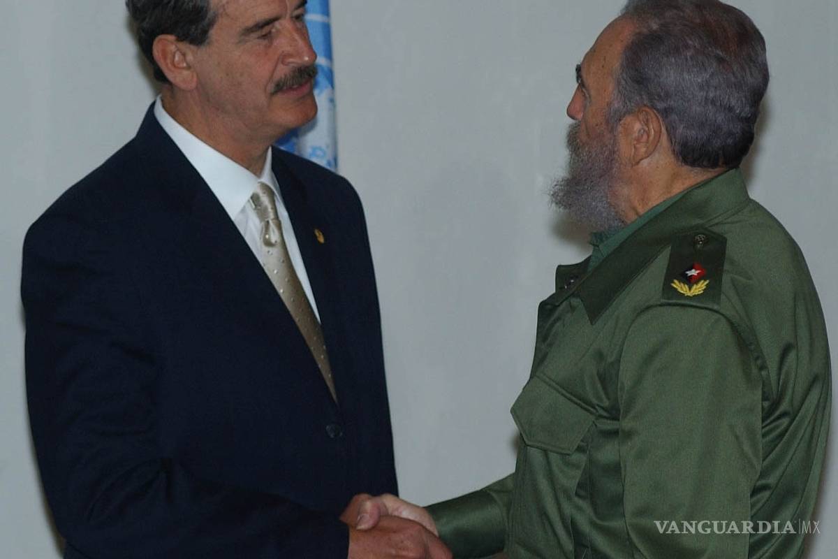 A su manera, Fox lamenta muerte de Fidel