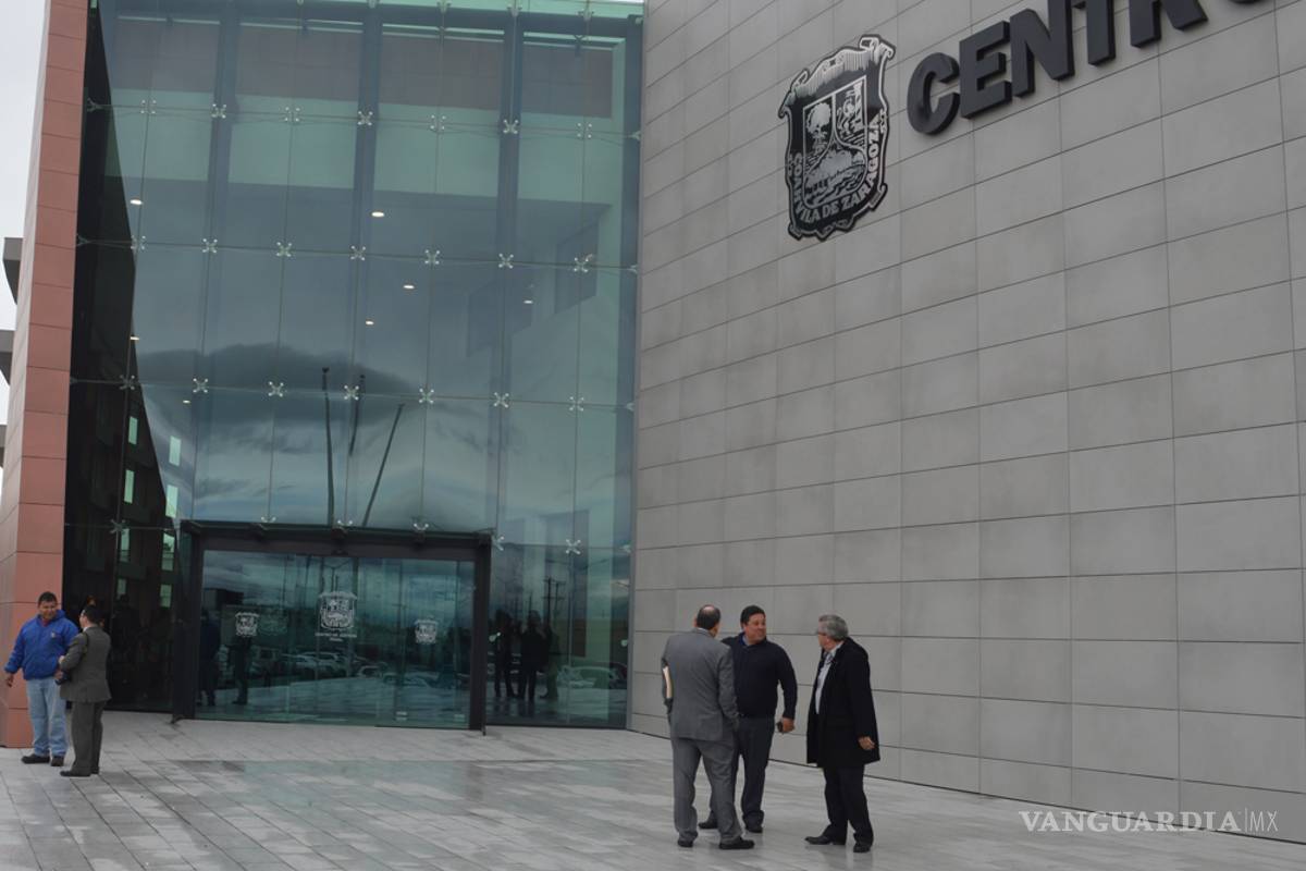 Liberan con brazalete a policía y sus cómplices acusados de robo con violencia en Saltillo