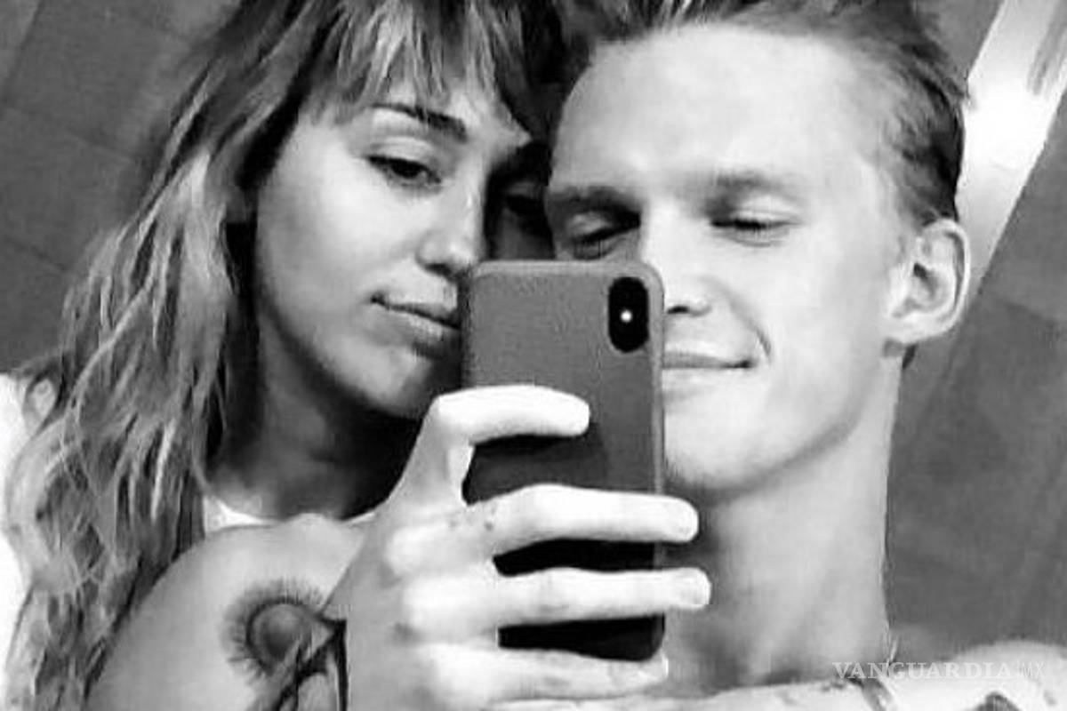 ¿Ya vieron a Miley agarrándole ‘aquello’ a Cody Simpson?