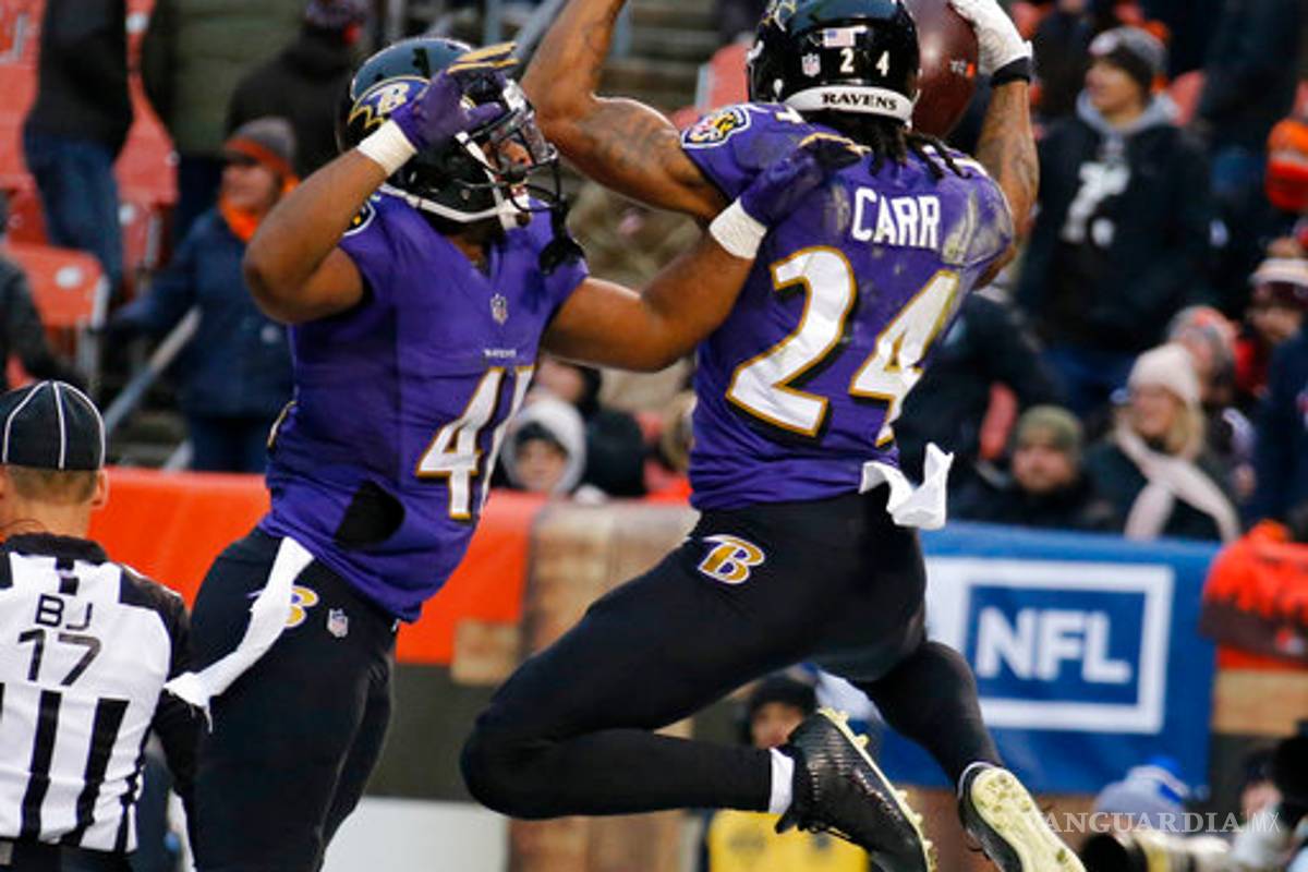 Ravens mantiene el camino a playoffs