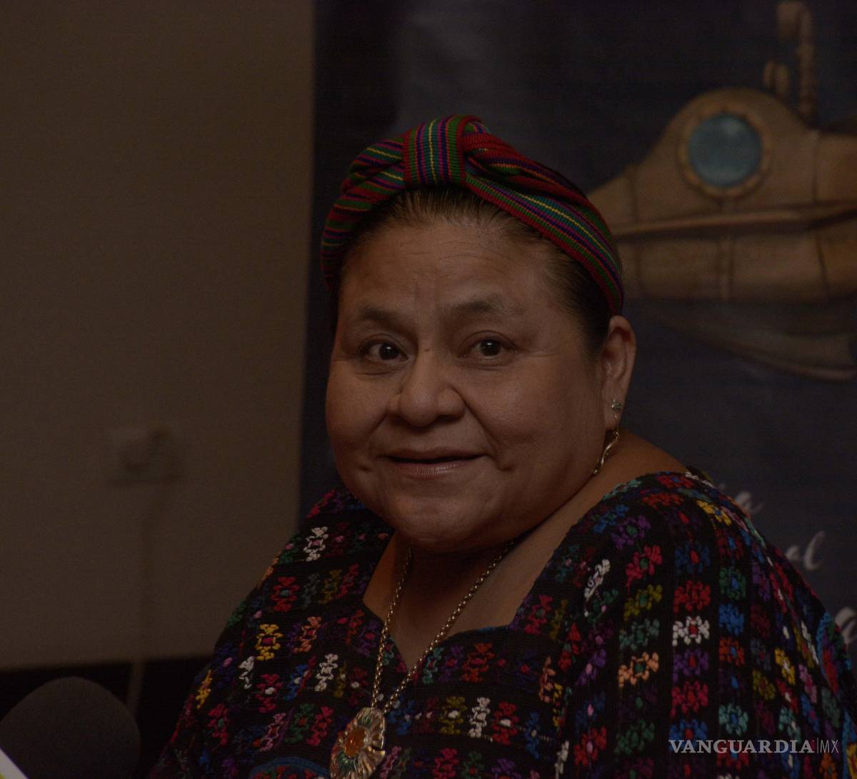 $!El futuro tiene los ojos abiertos: Rigoberta Menchú